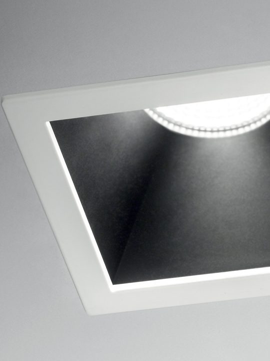 IDEAL LUX ugradna integrisana lampa GAME SQUARE 11W 3000K WH BK - 192352