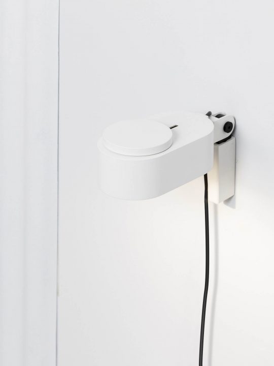FARO INVITING Bela zidna lampa - 57300