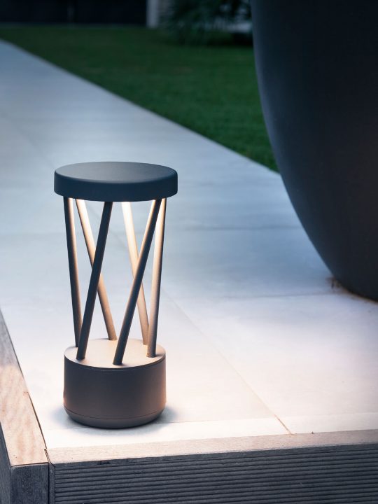 FARO TWIST 300 Tamno siva stubna lampa - 71286