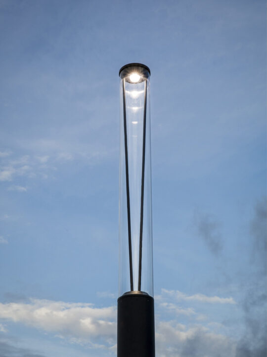 FARO RUSH 3700 Tamno siva stubna lampa 2700K 360º široka CASAMBI - 750301C